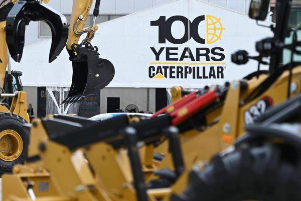 Am fost la aniversarea de 100 de ani Caterpillar! Eveniment special la Bergerat Monnoyeur, cu tehnologie de top și acces deschis pentru public
