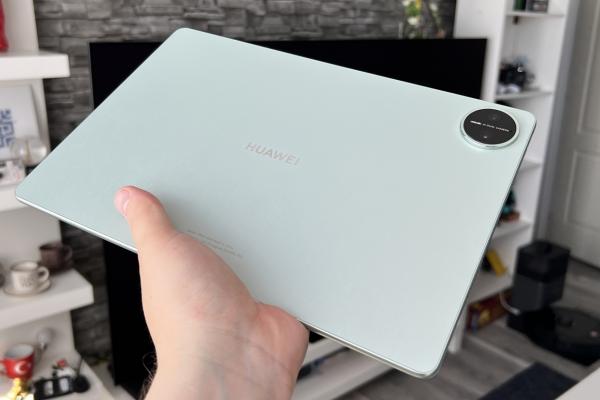 HUAWEI MatePad Pro 12.2 2025 PaperMatte Edition: Design din fibră de sticlă, revoluţie prin tastatura Glide