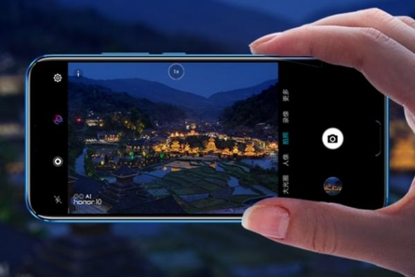 Honor 10 GT este primul smartphone Huawei cu 8 GB RAM; Aduce și tehnologia GPU Turbo