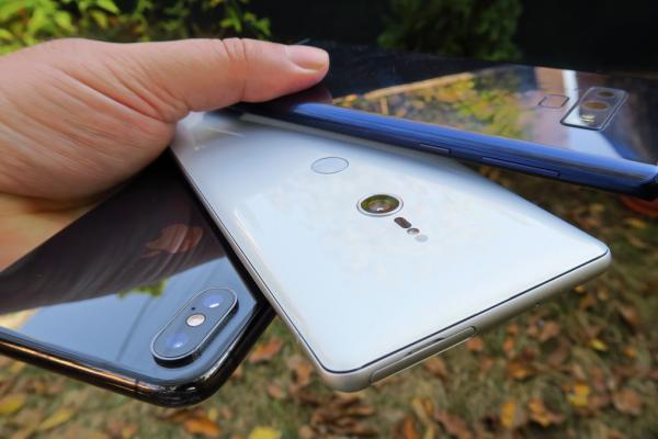 Care telefon e mai bun la cameră: Samsung Galaxy Note 9 vs. iPhone XS Max vs. Sony Xperia XZ3; Rezultat vot în orb (blind test), aici!