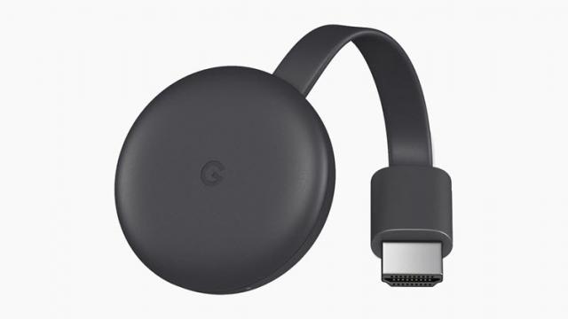 <b>Google Chromecast 3 este anunțat oficial cu mici upgrade-uri; Adoptă un design actualizat</b>În cadrul evenimentului de ieri seară cei de la Google au avut multe de prezentat, printre produsele de la fața locului numărându-se și dongle-ul Chromecast 3. Acesta reprezintă un mic upgrade pentru varianta anterioară și dispune de un design
