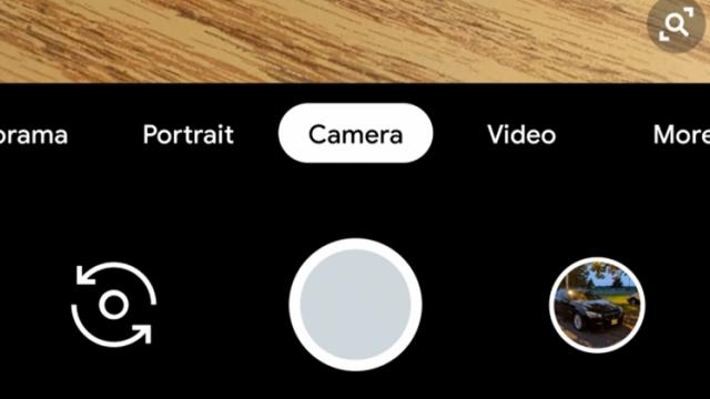 <b>Descarcă de aici aplicaţia Google Camera cea nouă de pe Pixel 3; Iată funcţiile sale, în frunte cu suport RAW, interfaţă actualizată</b>Nici bine nu s-a lansat Google Pixel 3 și iată că deja una dintre cele mai importante aplicații instalată din fabrică ajunge să fie pusă la dispoziția publicului. Este vorba despre Google Camera, software care în versiunea pentru Google Pixel 3