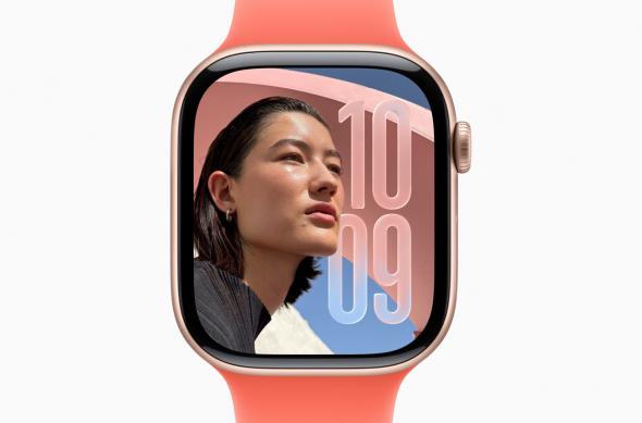 watchOS 26: Apple-WWDC25-watchOS-26-Photos-Face-Liquid-Glass-250609_inline.jpg.large_2x.jpg