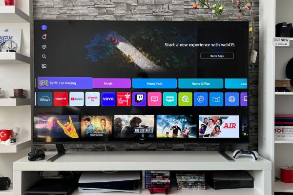 LG QNED85A evo AI TV (65 inch) Review: Puiul de OLED cu nuanțe vibrante, super luminozitate plus un AI care transformă sunetul și imaginea