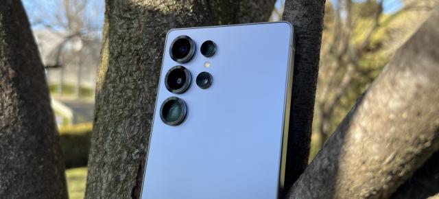 Zvon: Samsung întârzie inovațiile majore în camerele foto; următoarea schimbare semnificativă ar putea veni abia odată cu Galaxy S28
