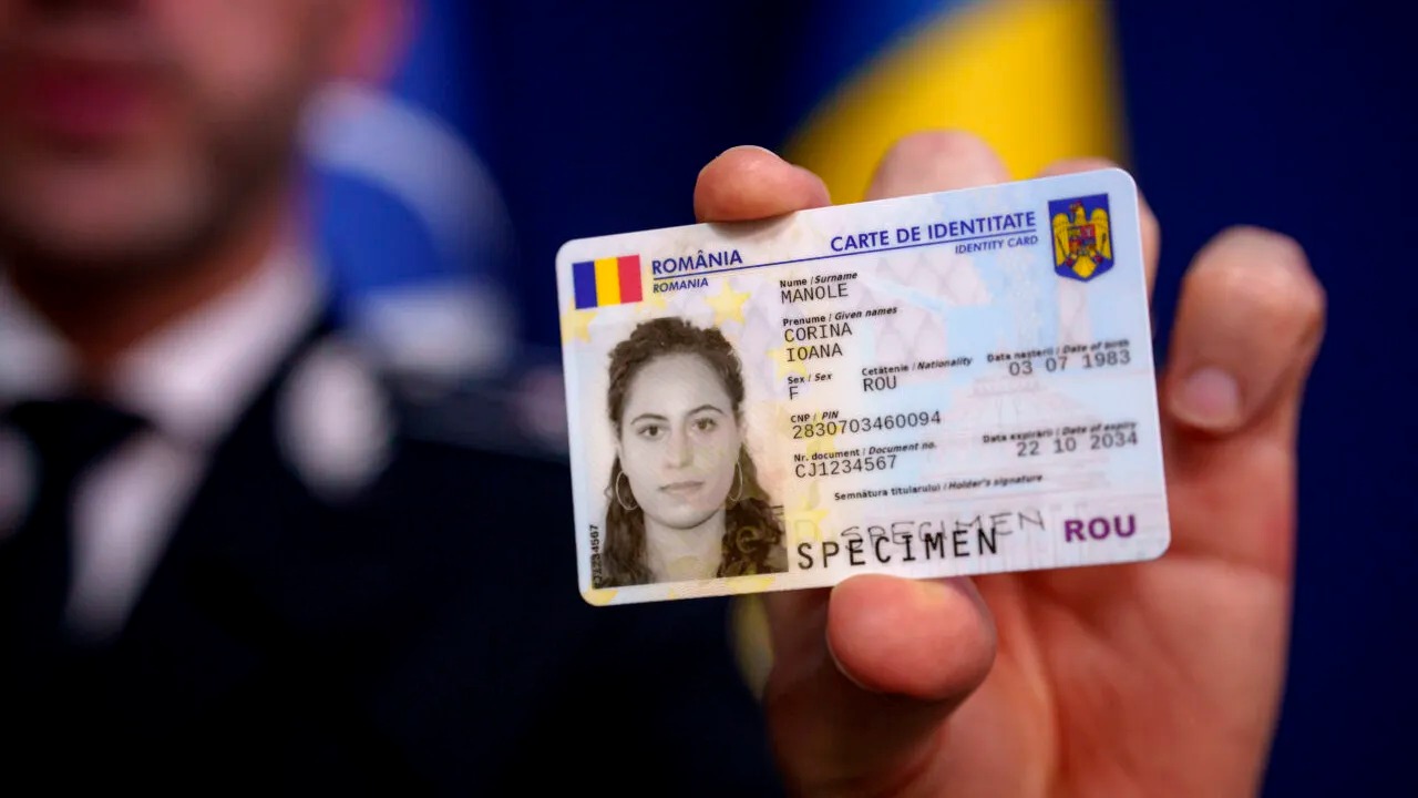 Site oficial pentru noua Carte Electronică de Identitate; Românii pot verifica unde și cum o pot obține