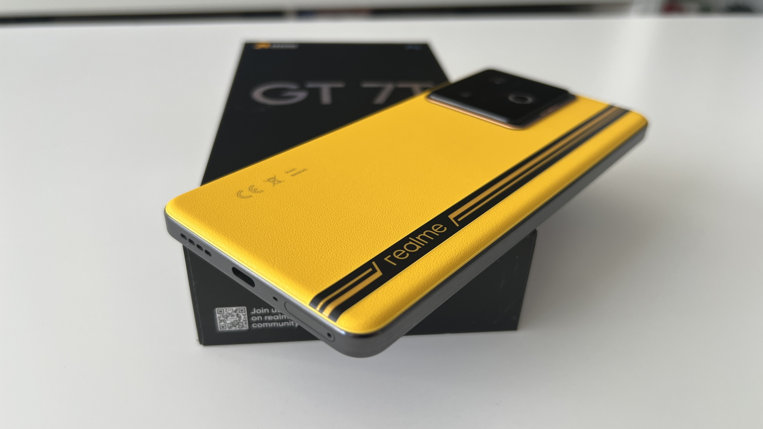 realme GT 7T Unboxing: varianta Lite nu trebuie luată în râs, e perfectă pentru gaming