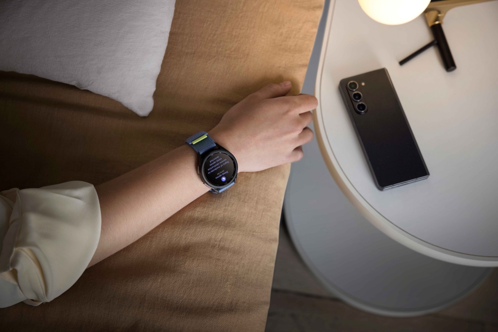 Probleme cu respiraţia în timpul somnului? Funcția de monitorizare a apneei în somn acum și în România pe Galaxy Watch