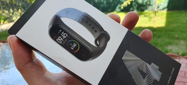 Xiaomi Mi Band 4 review: cea mai atractivă brăţară de fitness a momentului, salt mare de la predecesor (Video)