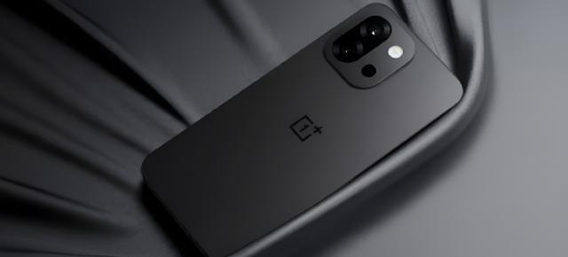 OnePlus 13T apare într-un spot promoţional, fotografii noi şi surprinde prin design