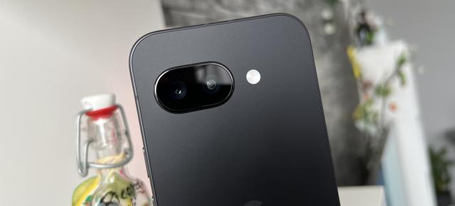 Google Pixel 9a: Camera peste iPhone 16e, culori vii şi savuroase, Night Sight perfect