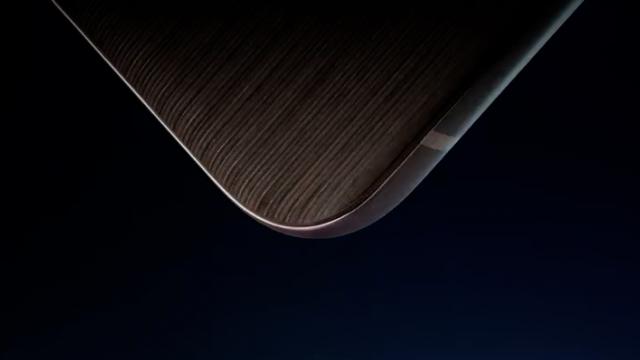 <b>Vodafone România începe promovarea Motorola Razr 60 Ultra; culori neobișnuite și asistent AI alternativ</b>Deși lansarea oficială a noului Motorola Razr 60 Ultra este programată pentru 25 aprilie, Vodafone România a început deja promovarea dispozitivului printr-o campanie de teasing pe rețelele sociale. Astfel, operatorul telecom a anunțat că telefonul va fi d