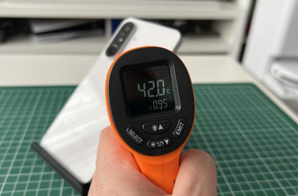 Samsung Galaxy A56 - Test termic: Temperatura (1).jpg