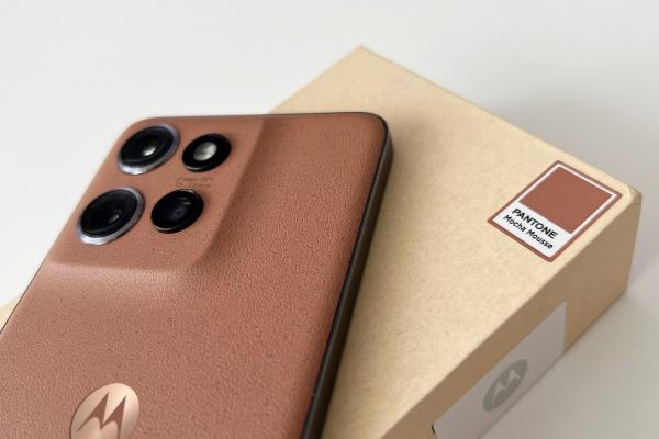 Motorola edge 50 neo - Mocha Mousse