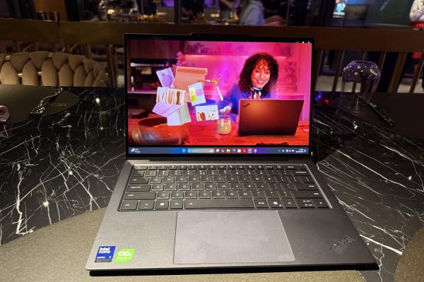 Lenovo ThinkPad X9 Aura Edition