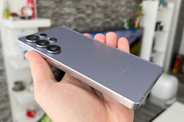 Galaxy S25 Ultra de 1 TB la 4682 lei în Samsung Shop; Preț redus masiv prin combinarea a 6 coduri de reducere