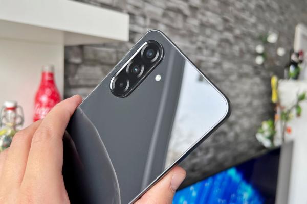 Samsung Galaxy A36: Design cu accent pe manevrabilitate, feeling premium, cu o mică actualizare la nivel de aspect pentru modulul foto