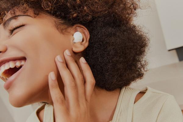 Samsung prezintă căştile Galaxy Buds2 Pro: acustică 24 bit, 29 ore autonomie, ANC cu 3 microfoane