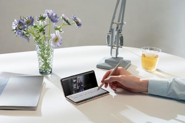 Samsung Galaxy Z Fold4 - Fotografii oficiale