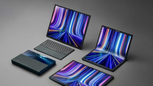 <b>ASUS prezintă un laptop cu ecran OLED pliabil de 17 inch la IFA 2022: ASUS Zenbook 17 Fold OLED</b>ASUS se alătură trendului pliabilelor, dar nu printr-un telefon, ci printr-un laptop. Acesta se numeşte ASUS Zenbook 17 Fold OLED (UX9702) şi va sosi la IFA 2022, târg de tehnologie din Berlin, organizat la început de lună septembrie 2022