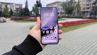 POCO F9 Ultra: Display AMOLED excelent, 185Hz și un loc meritat în top 10 all-time la luminozitate