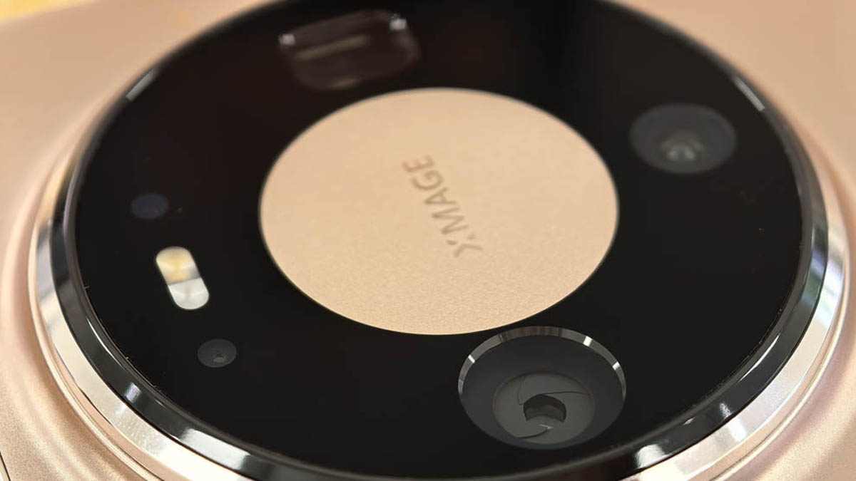 Huawei Mate 90 Pro Max apare cu o cameră periscopică de 200 MP SmartSens – calendarul SCC85XS pune însă sub semnul întrebării leak-ul
