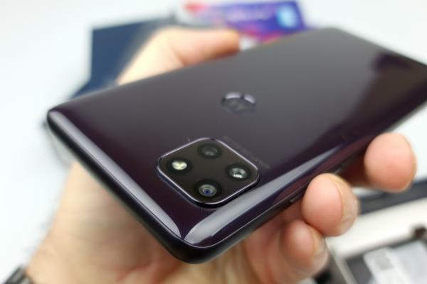 Motorola Moto G 5G Unboxing: o nuanţă interesantă, interfaţă nouă a camerei şi baterie mare pe un pachet midrange 5G