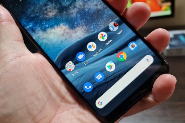 Nokia 8.3 5G: OS, UI, aplicaţii stock Android, dar doar Android 10