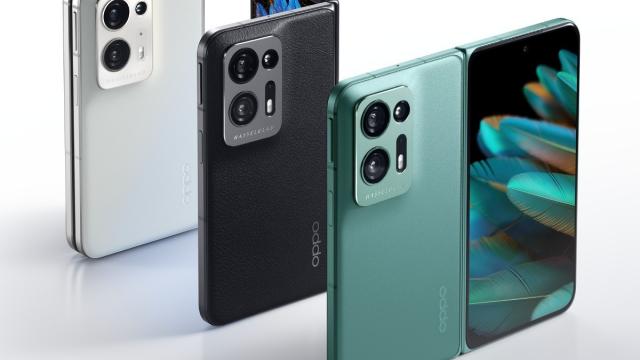<b>OPPO Find N3 va oferi alimentare wireless; Ni se promit și camere de flagship</b>Mijlocul de lună iunie vine la pachet cu detalii despre viitorul smartphone pliabil pregătit de către cei de la OPPO și anume Find N3. Acesta a mai primit leak-uri în ultima perioadă, iar astăzi descoperim că telefonul va oferi în premieră pentru seria 