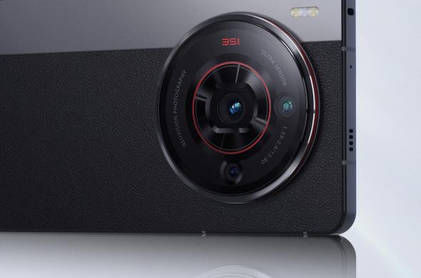 Nubia Z50S Pro: nubia-Z50S-Pro-2-1536x2048.jpg
