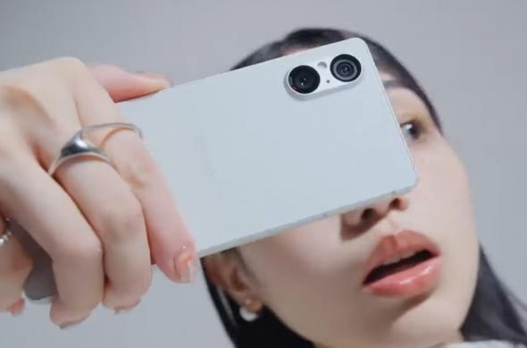 Sony Xperia 5 V - Fotografii (Promo): Xperia 5 V video by redditor JB2unique 0-23 screenshot.jpg