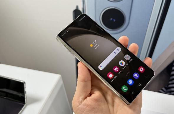 Fotografii hands-on Samsung Galaxy Z Fold 5: Samsung-Galaxy-Z-Fold-5_010.jpg