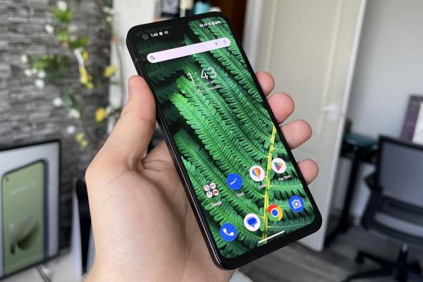 ASUS Zenfone 10: OS, UI, aplicaţii centrate până la obsesie pe utilizare cu o mână + gaming