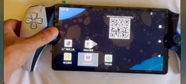 Surpriză: Dispozitivul portabil Sony Project Q rulează Android într-un videoclip recent