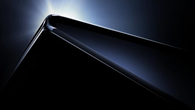 <b>Smartphone-ul pliabil Xiaomi MIX Fold 3 va debuta în august; Un prim teaser oficial îi dezvăluie silueta</b>Ieri a debutat cel mai nou telefon pliabil din portofoliul Samsung și anume Galaxy Z Fold 5. Pare că nu se lasă mai prejos nici alte companii, iar dacă zvonurile nu erau suficiente, OnePlus și Xiaomi au anunțat recent că urmează să lanseze smartphone-uri