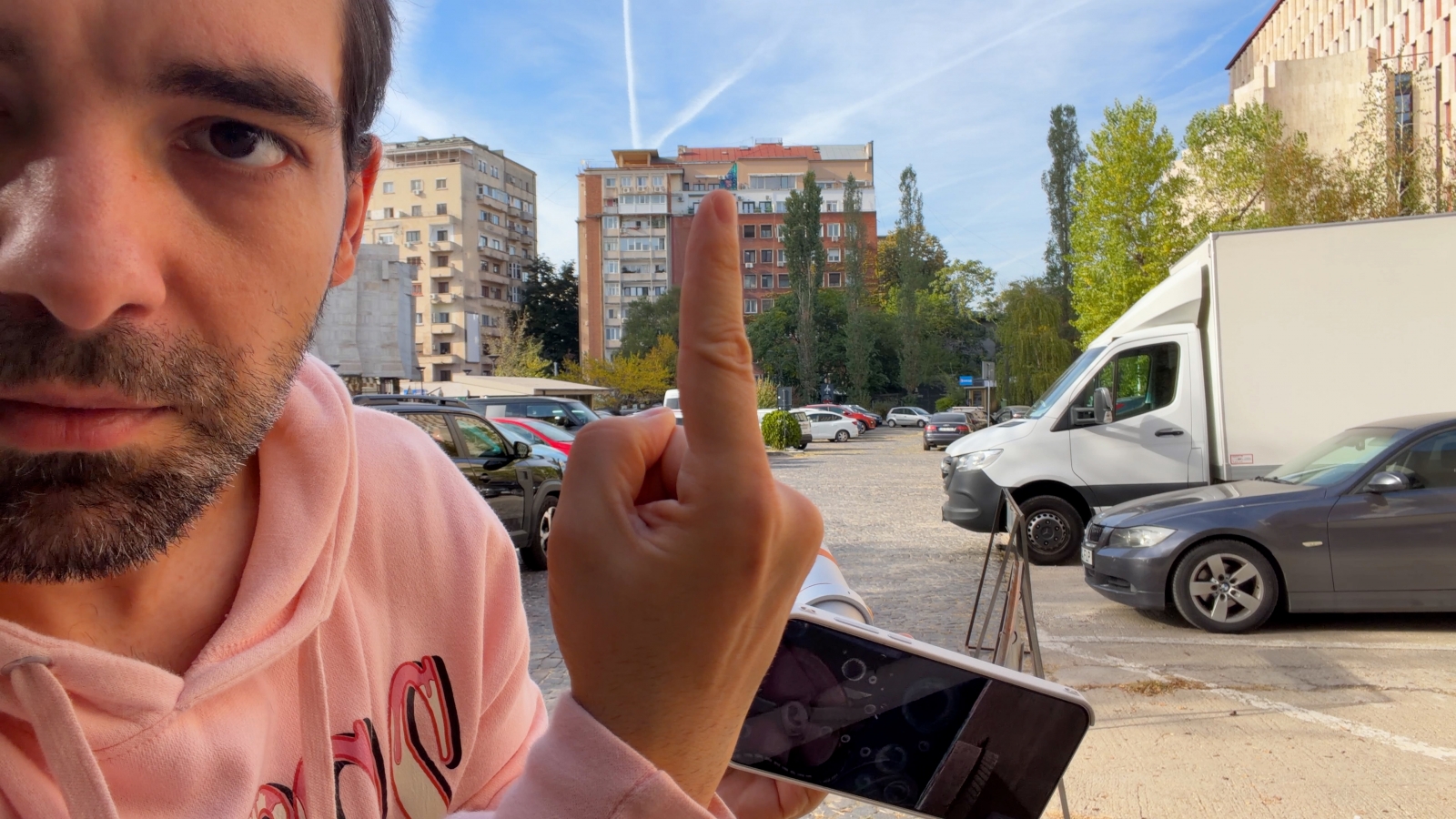 Am încercat să fotografiez un extraterestru de pe un bloc cu OPPO Find X10 Pro Max și zoom 114x