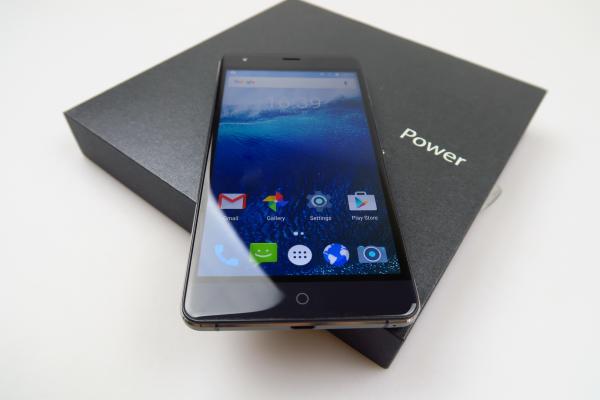 Ulefone Power Unboxing: telefon cu baterie imensă, de 6050 mAh şi preţ foarte accesibil, redus cu extra voucher!