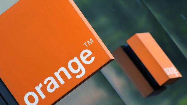 <b>Orange România, amendată cu 40.000 de euro pentru încălcarea GDPR</b>Orange România a fost sancționată de Autoritatea Națională de Supraveghere a Prelucrării Datelor cu Caracter Personal (ANSPDCP) cu o amendă totală de 40.000 de euro pentru încălcarea Regulamentului General privind Protecția Datelor (GDPR). 