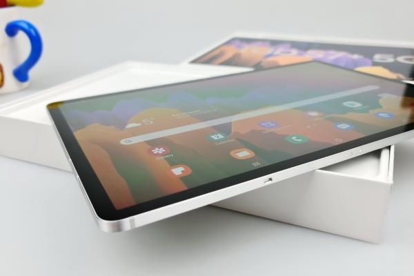 Tabletele Samsung Galaxy Tab S7/S7+ sunt actualizate la Android 12, cu România parte din primul val 