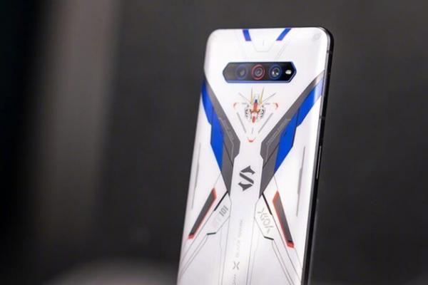 AnTuTu prezintă topul celor mai puternice telefoane Android testate în decembrie 2021; Xiaomi Black Shark 4S Pro rămâne campion