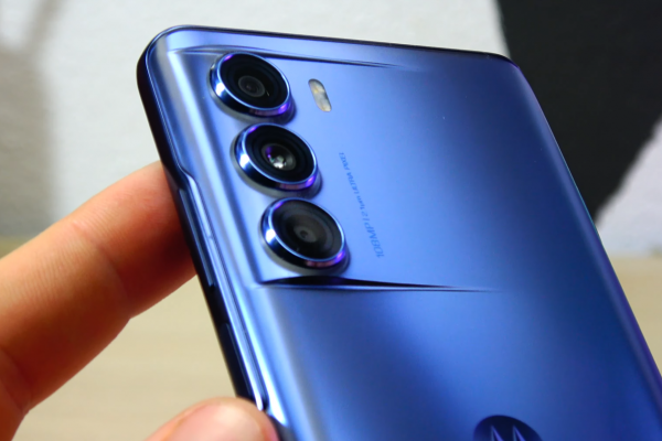 Motorola Moto G200 5G: Camera de 108 megapixeli e vedetă, dar per total ansamblul e inconstant