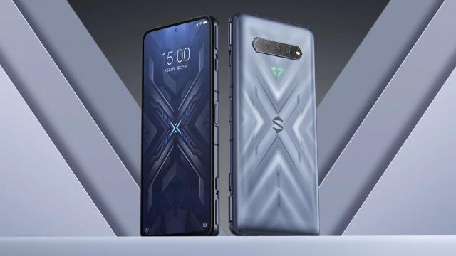 <b>Seria Black Shark 5 urmează să debuteze curând; Specificațiile celor mai noi telefoane de gaming Xiaomi sunt dezvăluite</b>Ieri aflam că Tencent ar urma să cumpere brandul Black Shark al Xiaomi pentru suma de 470 de milioane de dolari. Până să se întâmple acest lucru totuși, ar debuta lineup-ul de telefoane de gaming Black Shark 5. Despre existența acestor modele aflam