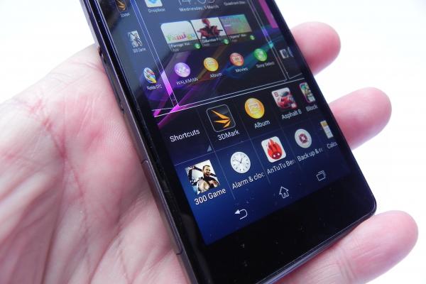 Sony Xperia Z1 Compact - Galerie foto Mobilissimo.ro