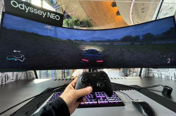 Samsung Odyssey Neo G9 57 inch - Fotografii: Photo 29.05.2024, 10 27 19.jpg