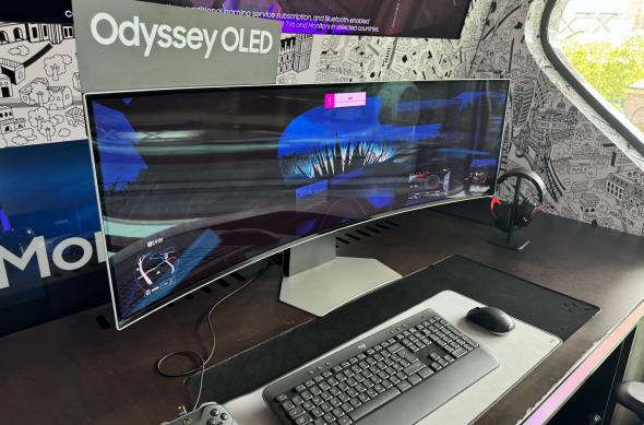 Samsung Odysey OLED G9 49 inch - Fotografii: Odysey OLED G9 49 inch (3).jpg