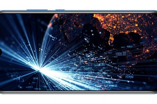 Honor 10i debutează în Rusia; Are cameră triplă, ecran de 6.2 inch și costă 270 euro