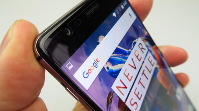<b>Actualizarea la Android Pie pentru OnePlus 3 și OnePlus 3T este confirmată la nivel oficial</b>Deși în general producătorii din zona smartphone oferă chiar și pentru flagship-uri doar 2 ani de actualizări software majore, există și unele companii care continuă suportul la acest capitol, un exemplu fiind OnePlus