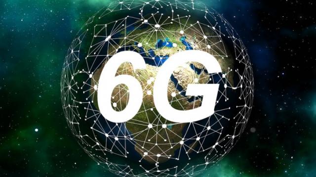 <b>LG a testat cu succes o transmisie 6G la nivel de Terahertz</b>LG continuă testele 6G, realizând cu succes o transmisie şi recepţie de date în benzi de frecvenţă Terahertz. Testul s-a făcut pe o distanţă de 320 de metri într-un mediu exterior deschis, fără obstacole, la Institutul Fraunhofer Heinrich Hertz 
