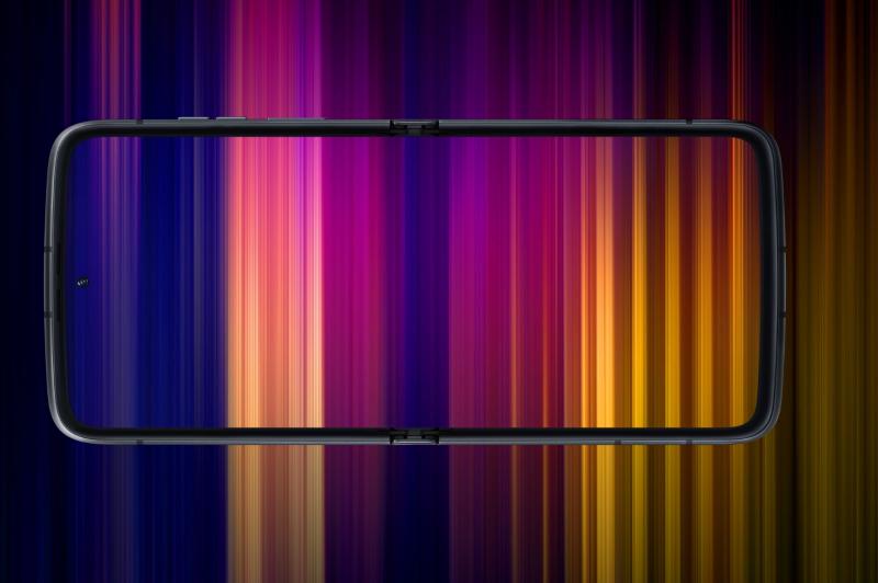Motorola RAZR 2022 - Fotografii oficiale: FdIM3sSWQAAEGIO.jpg