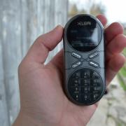 Siemens Xelibri 1 RETROreview: un experiment fashion care pare menit pentru un film Zoolander (Video)